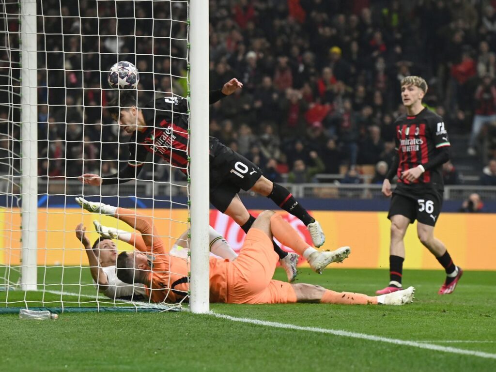 ท็อตแนมพลาดท่า